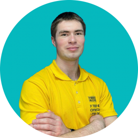 Эрик - КИБЕРшкола программирования для детей, компьютерные курсы для школьников, начинающих и подростков - KIBERone г. Ломоносовский